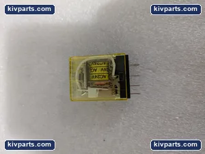 IDEC RH1B-U-AC24V Relay – actual item, photo 3 of 7