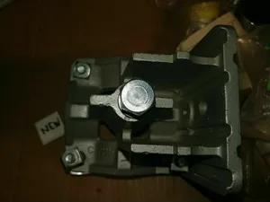 Hubbell 205-0027 Hardware