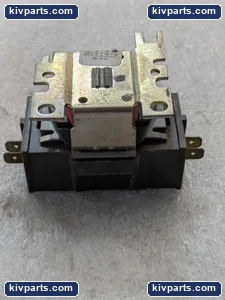 Honeywell 8812 R8242A Burner Control – actual item, photo 8 of 13