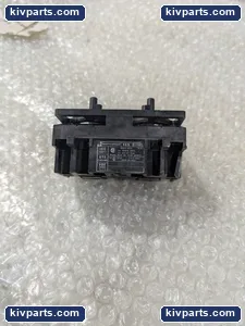Telemecanique XES-D1181 Schneider Double Contact Block – actual item, photo 4 of 5