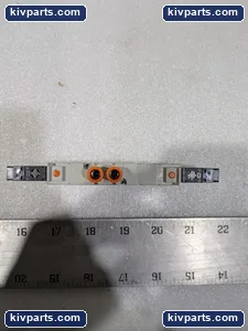 SMC VQZ2321 Solenoid Valve – actual item, photo 4 of 5