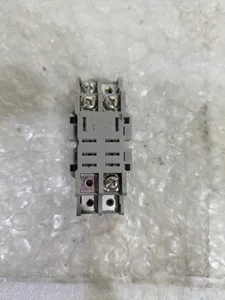 IDEC SH2B-05 Relay Socket – actual item, photo 1 of 7