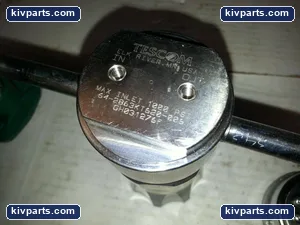 Tescom 64-2863KT620-006 Purity Gas Pressure Regulator – actual item, photo 4 of 8