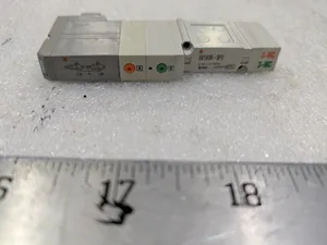 SMC SV1A00-5FU Pneumatic Component