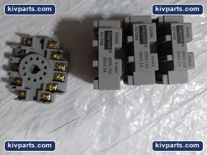 Dayton 6X156M Relay Socket Base – actual item, photo 3 of 4