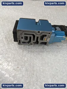 MAC 82A-AB-000-TM-DAAJ-1JD 4 Way Solenoid Valve – actual item, photo 5 of 6