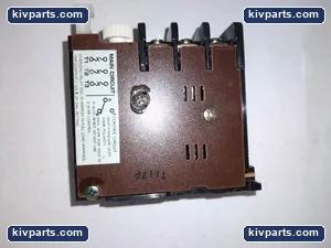 Toshiba R-20E Overload Relay – actual item, photo 3 of 5