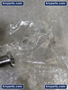 Varian NW25 61056246 Adapter 61056232 Valve – actual item, photo 6 of 10