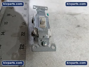 Eaton CSB115STW AC Toggle Switch – actual item, photo 5 of 10
