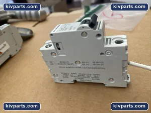 Schneider Electric C60 C4A Circuit Breaker – actual item, photo 3 of 3