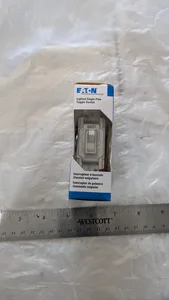 Eaton AC Lighted Toggle Switch