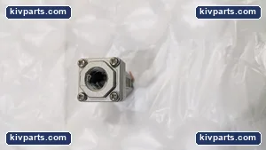 SMC YV1/4N Pneumatic Component – actual item, photo 4 of 5