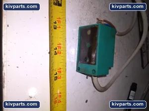 Azbil D804UF – actual item, photo 2 of 3