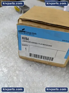Cooper NV84 Lampholder Assembly Medium Base – actual item, photo 2 of 6