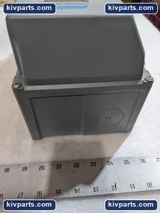 Crouse-Hinds CSR34A Arktite Receptacle Switch – actual item, photo 4 of 6