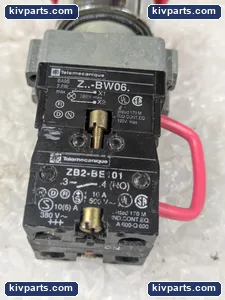 Telemecanique ZB2-BE101 Pushbutton BW06 Light Block – actual item, photo 2 of 5