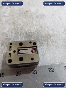 FOX C0135YW Boro Peneumatic Relay – actual item, photo 8 of 9