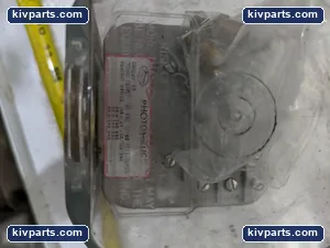 Dwyer Dawyer Photohelic – actual item, photo 5 of 6