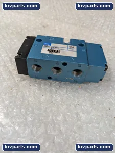 MAC 180029-212-0010 Air Piloted Spool Valve – actual item, photo 3 of 5