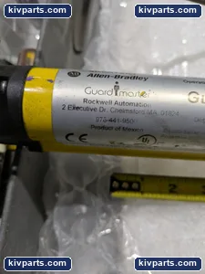 Allen-Bradley R4J0800YD Safety Relay – actual item, photo 2 of 12