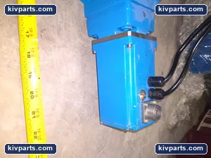 Bosch Rexroth 4WRKE Hydraulic Cylinder – actual item, photo 9 of 10