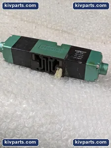 Numatics 082SS615K Pneumatic Solenoid Valve – actual item, photo 2 of 5
