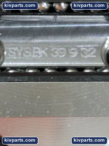 Bosch Rexroth R165121420 Guide Carriage Slider Bearing – actual item, photo 3 of 6