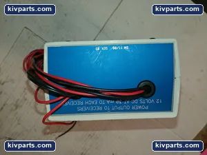 DC Power Supply for 15 Receivers 12V 30mA Output 115/230VAC Input 2A Fuse Unit – actual item, photo 3 of 3