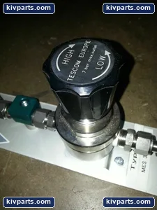Tescom 44-3262H283-003 Pressure Regulator – actual item, photo 3 of 7