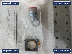 EM22E2 Red Pushbutton – actual item, photo 4 of 5