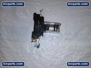Omron G2A-432A-US Relay – actual item, photo 2 of 3