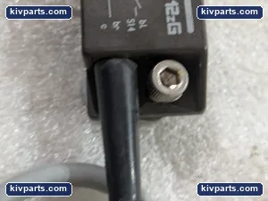 Schmersal BNS33-12ZG Safety Switch – actual item, photo 7 of 9