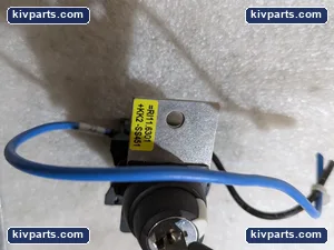 Allen-Bradley 800F-X01 Key Switch Operator – actual item, photo 6 of 8