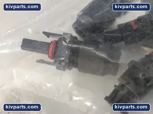 TE Connectivity 4-1394462-8 Solarlok Connector – actual item, photo 4 of 5