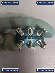 Multicomp SPC21171 Toggle Switch – actual item, photo 2 of 5