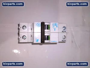 General Electric V37203 Miniature Circuit Breaker – actual item, photo 2 of 4