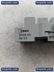 IDEC SR3B-05 Relay – actual item, photo 3 of 9