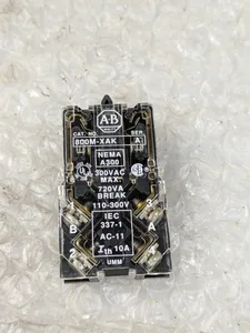 Allen-Bradley 800M-XAK Pushbutton – actual item, photo 1 of 5