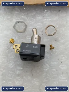 Toggle Switch 825 SPST Panel Mount Metal Bat Handle Screw Terminals CSA Mexico – actual item, photo 2 of 3