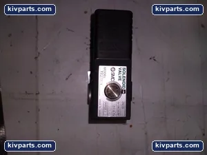 SMC VX2131V-00-3D Solenoid Valve – actual item, photo 2 of 4