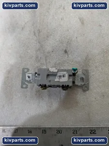 Eaton CSB115STW AC Toggle Switch – actual item, photo 9 of 10