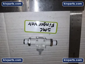 SMC VHK2 Two Port Manual Shut Off Valve – actual item, photo 5 of 6