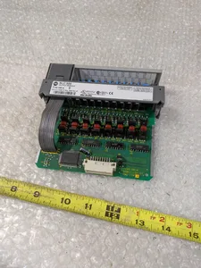 Allen-Bradley 1746-OB16 SLC 500 Output Module