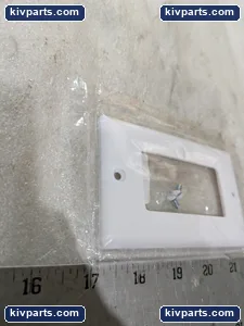 Eaton 2151W-BOX Receptacle – actual item, photo 4 of 8