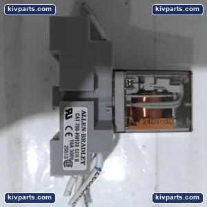 Allen-Bradley 700-HC24A2 Relay – actual item, photo 3 of 6