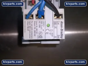 Allen-Bradley 100-C09 10 Contactor – actual item, photo 4 of 7
