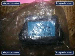 E-t-a 3120-F324-P7TA-W12DM Magnetic Circuit Breaker – actual item, photo 2 of 3