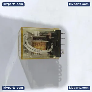 IDEC RH4B-U Plug-In Power Relay – actual item, photo 2 of 4