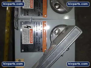 ITE V7B3222 Vacu Break Switch – actual item, photo 3 of 6