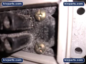 16/380 0/250 SMALL INDUSTRIAL OR ELECTRICAL PART PLUG RECEPTACLE – actual item, photo 3 of 8